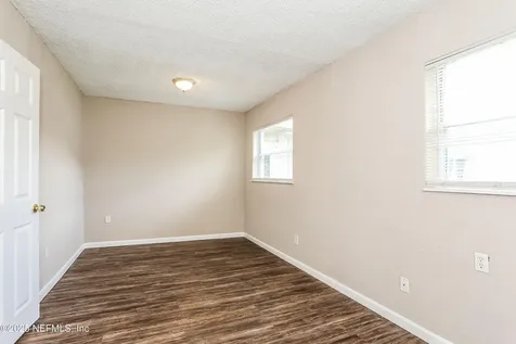 7029 King Arthur Road N Jacksonville FL 32211