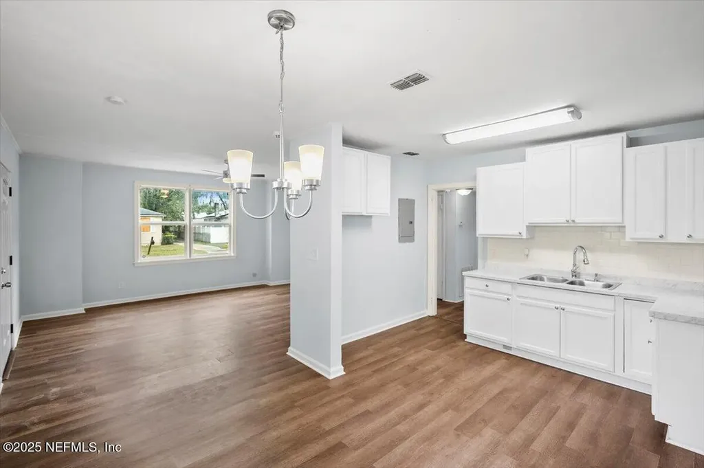 8126 Paul Jones Drive Jacksonville FL 32208