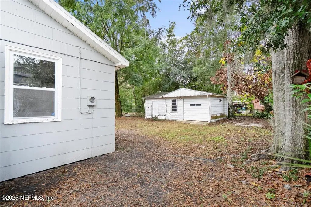 8126 Paul Jones Drive Jacksonville FL 32208