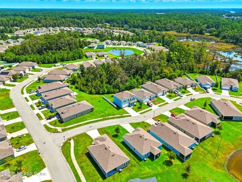10863 Peacock Landing Court Jacksonville FL 32218