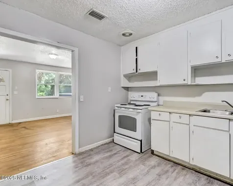 1490 W 28th Street Jacksonville FL 32209