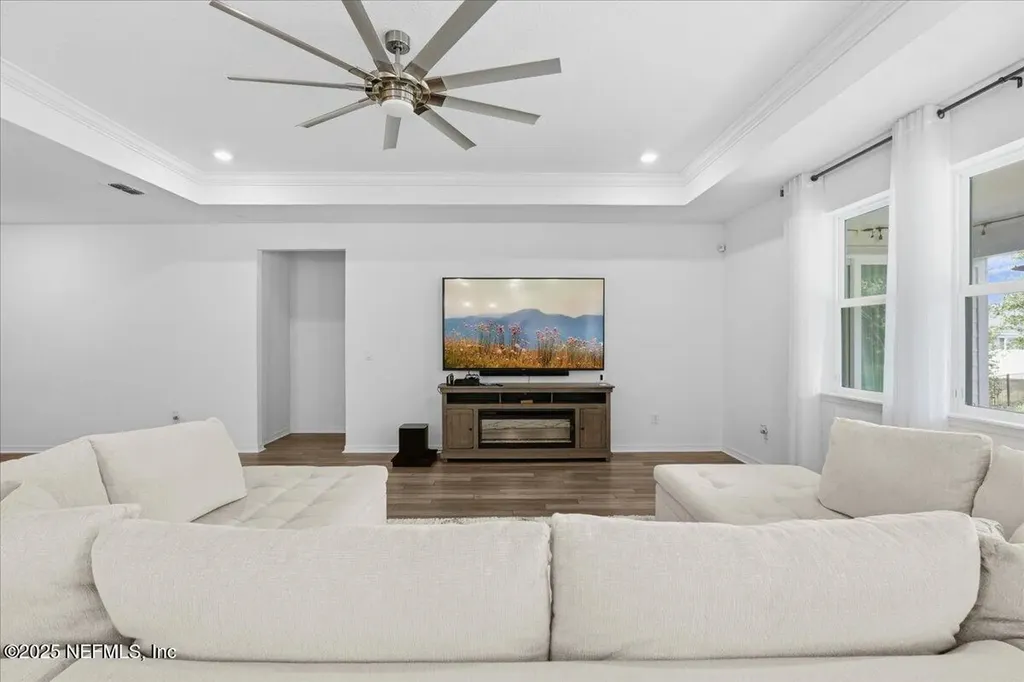 313 Cody Crest Court Jacksonville FL 32226