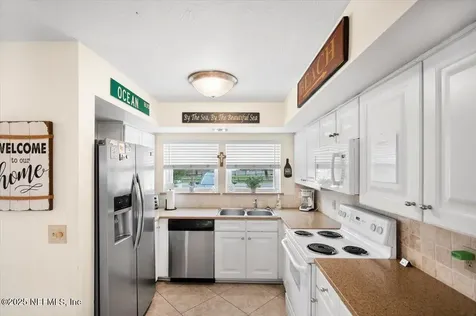 1717 2nd Street S Jacksonville Beach FL 32250