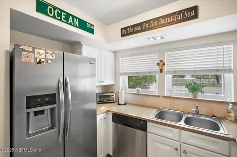 1717 2nd Street S Jacksonville Beach FL 32250