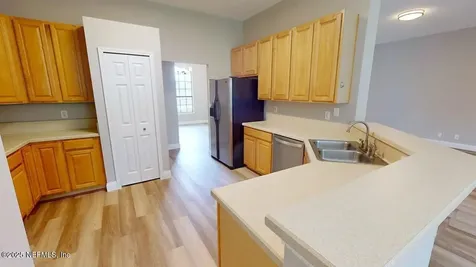 2135 Walnut Creek Court N Jacksonville FL 32246