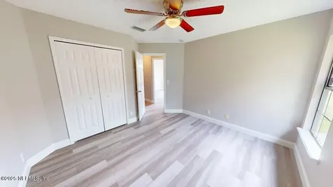 2135 Walnut Creek Court N Jacksonville FL 32246