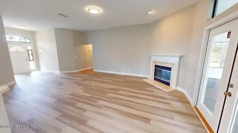 2135 Walnut Creek Court N Jacksonville FL 32246