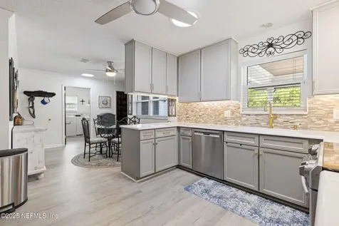 2160 Spanish Moss Drive Jacksonville FL 32246
