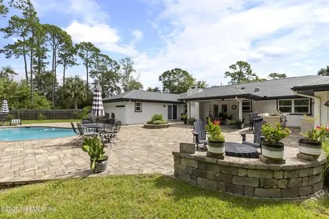 2160 Spanish Moss Drive Jacksonville FL 32246