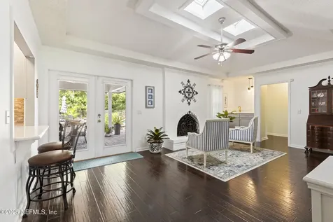 2160 Spanish Moss Drive Jacksonville FL 32246