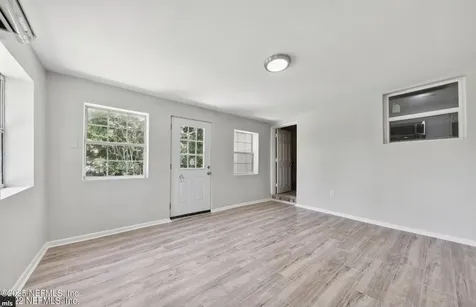 201 Saturn Lane N Orange Park FL 32073