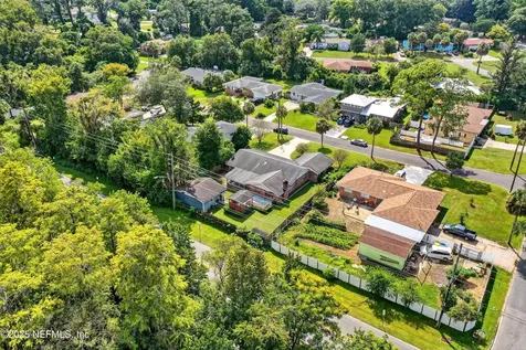 1261 Lamanto Avenue E Jacksonville FL 32211
