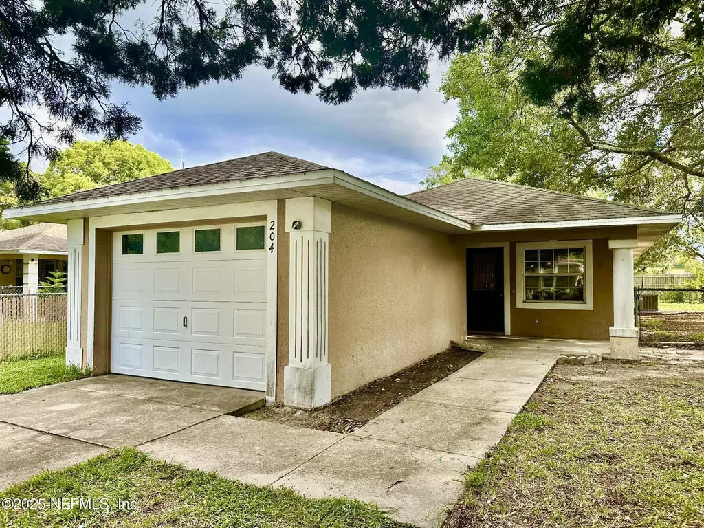 204 Rose Street Auburndale FL 33823