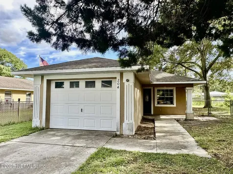 204 Rose Street Auburndale FL 33823