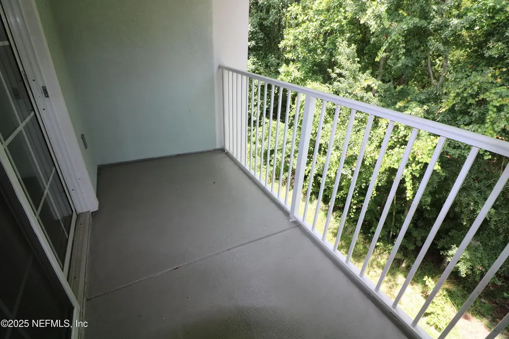 8241 Pelican Landing Road Jacksonville FL 32256