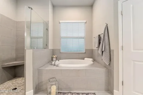 16774 NW 167th Street Alachua FL 32615