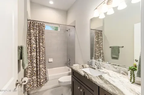 16774 NW 167th Street Alachua FL 32615