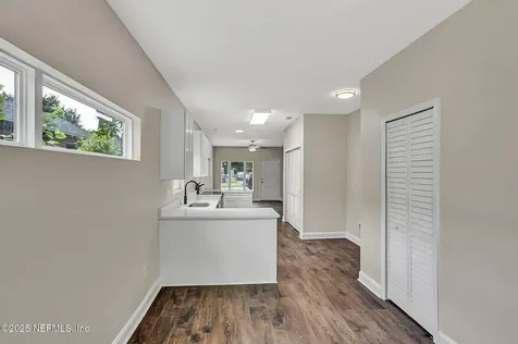 2291 Clemente Drive Jacksonville FL 32204