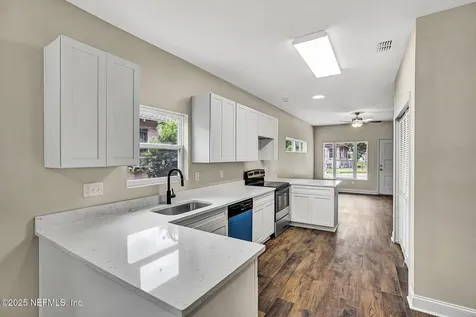 2291 Clemente Drive Jacksonville FL 32204