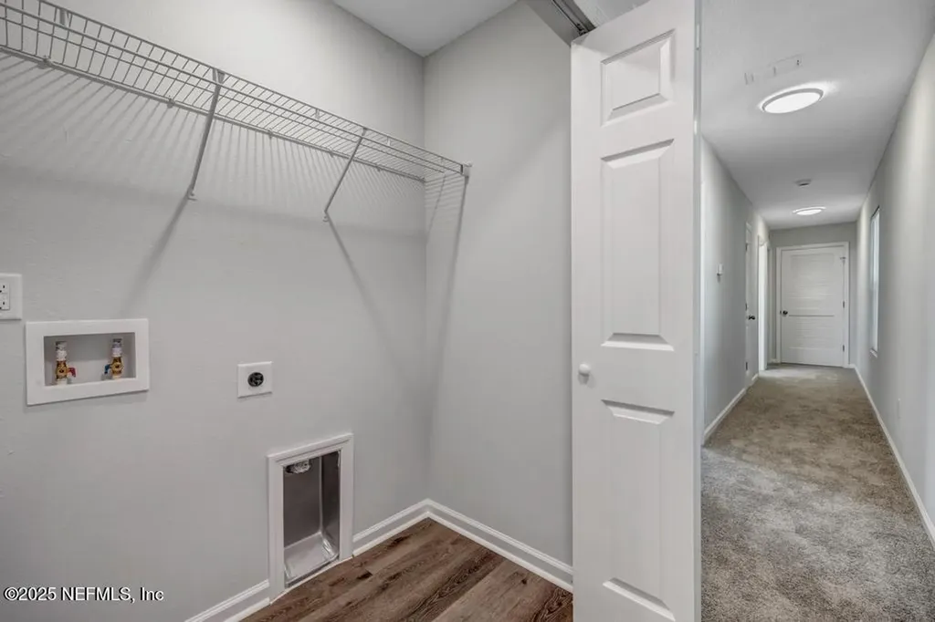 9048 Eaton Avenue Jacksonville FL 32211