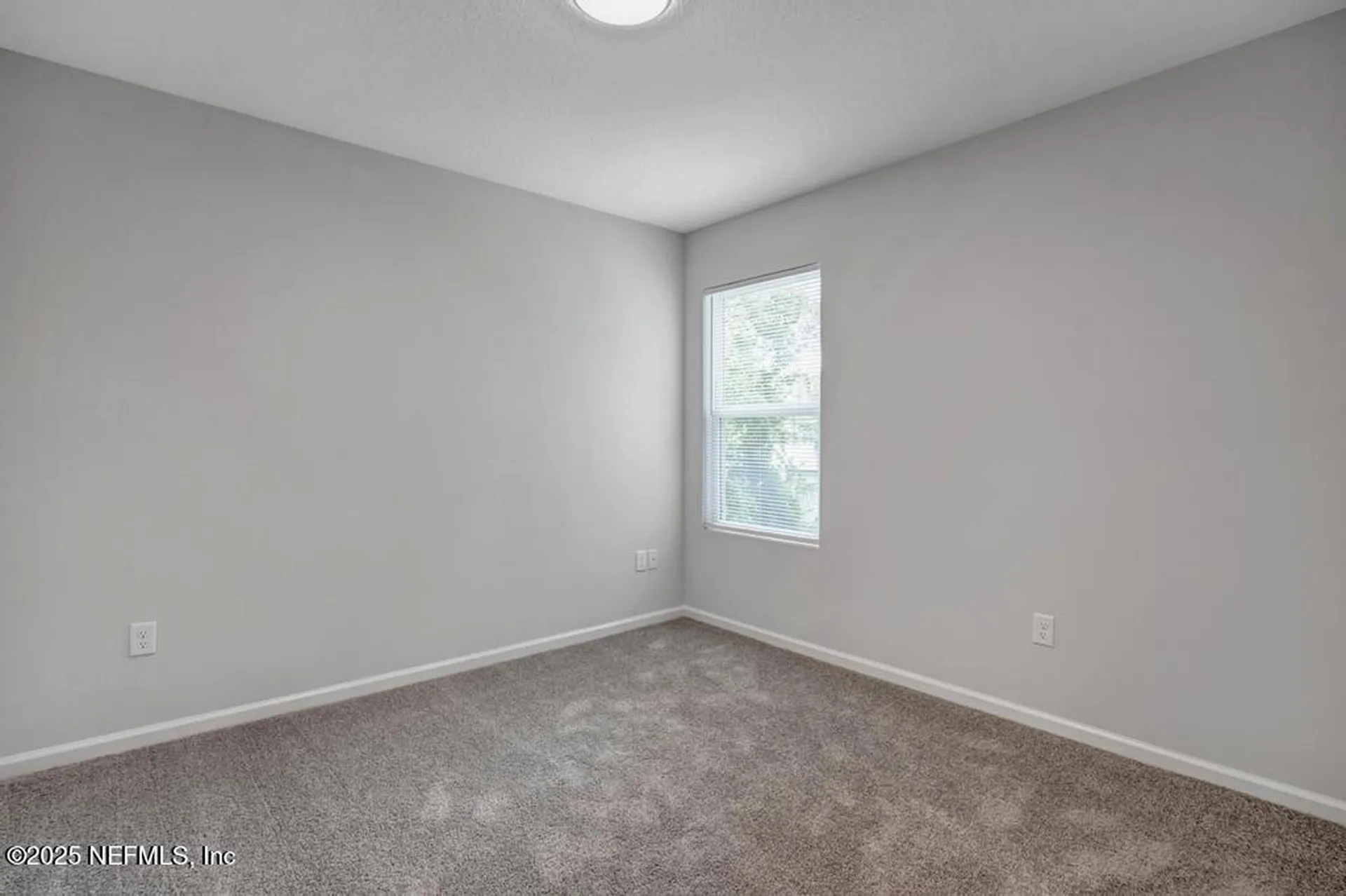 9048 Eaton Avenue Jacksonville FL 32211