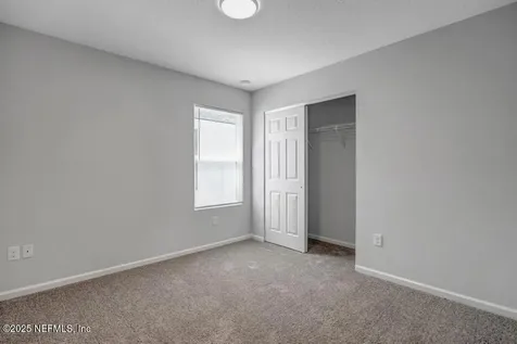 9048 Eaton Avenue Jacksonville FL 32211