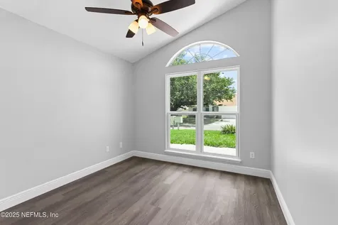 7626 Dover Cliff Drive S Jacksonville FL 32244