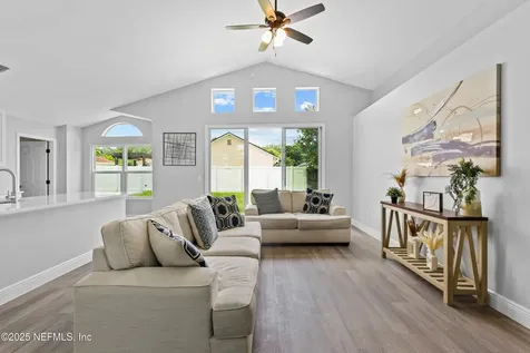 7626 Dover Cliff Drive S Jacksonville FL 32244