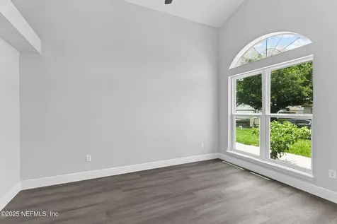 7626 Dover Cliff Drive S Jacksonville FL 32244
