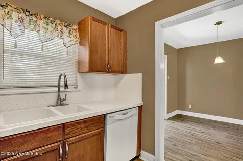 5247 Lexington Avenue Jacksonville FL 32210