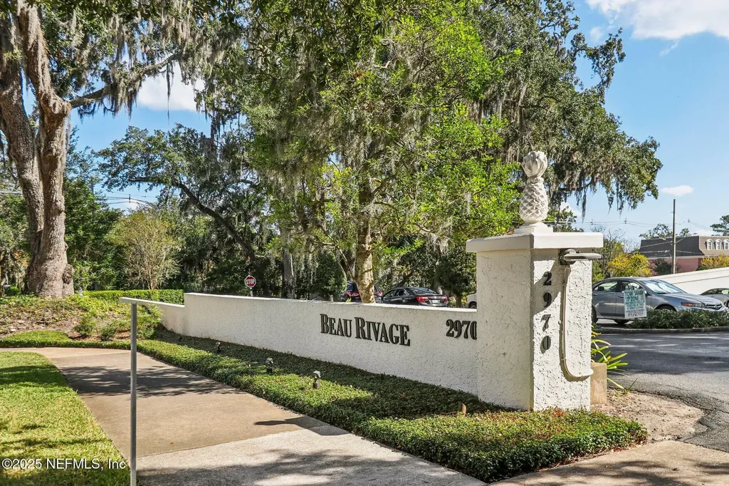 2970 Street Johns Avenue Jacksonville FL 32205