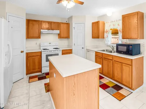 5555 Westland Station Road Jacksonville FL 32244