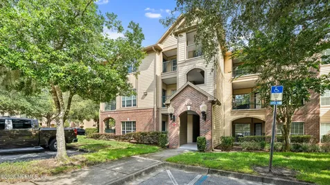 7800 Point Meadows Drive Jacksonville FL 32256
