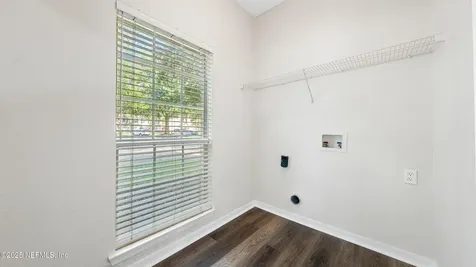 7800 Point Meadows Drive Jacksonville FL 32256