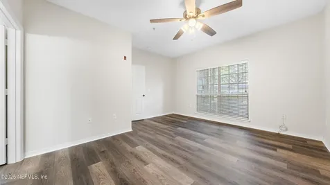 7800 Point Meadows Drive Jacksonville FL 32256
