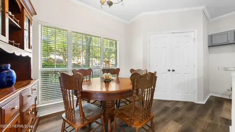 7800 Point Meadows Drive Jacksonville FL 32256