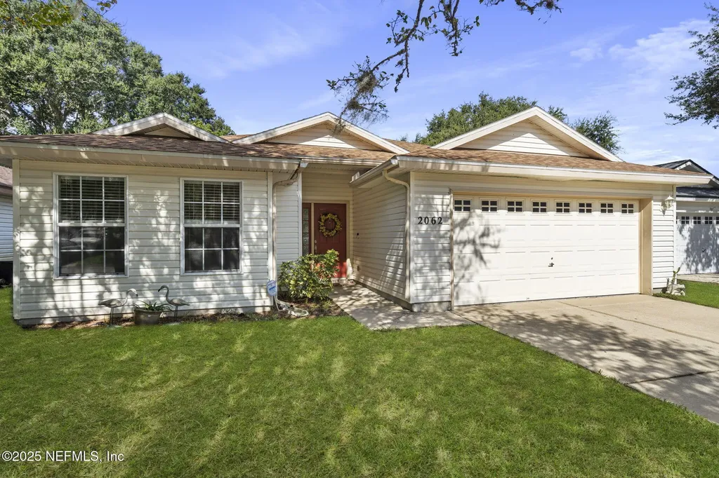 2062 Featherwood Drive W Jacksonville FL 32233
