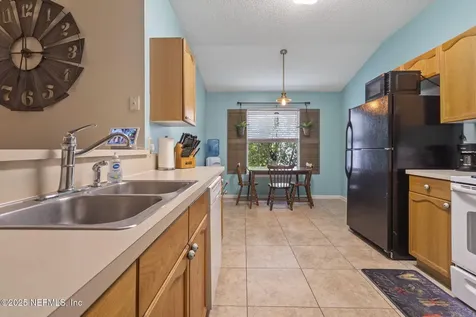 2062 Featherwood Drive W Jacksonville FL 32233