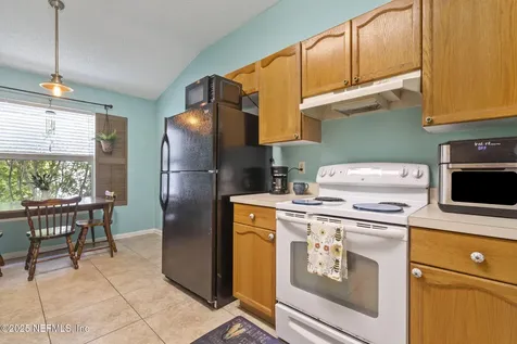 2062 Featherwood Drive W Jacksonville FL 32233
