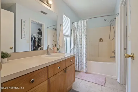 2062 Featherwood Drive W Jacksonville FL 32233