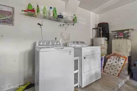 2062 Featherwood Drive W Jacksonville FL 32233