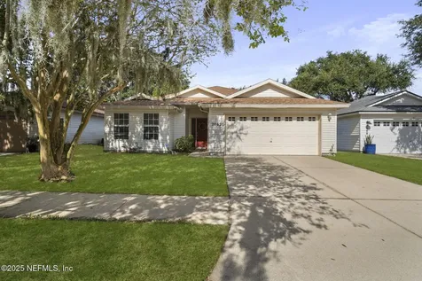 2062 Featherwood Drive W Jacksonville FL 32233