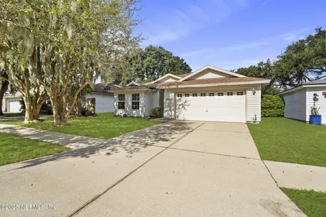 2062 Featherwood Drive W Jacksonville FL 32233