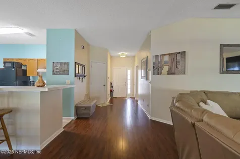 2062 Featherwood Drive W Jacksonville FL 32233