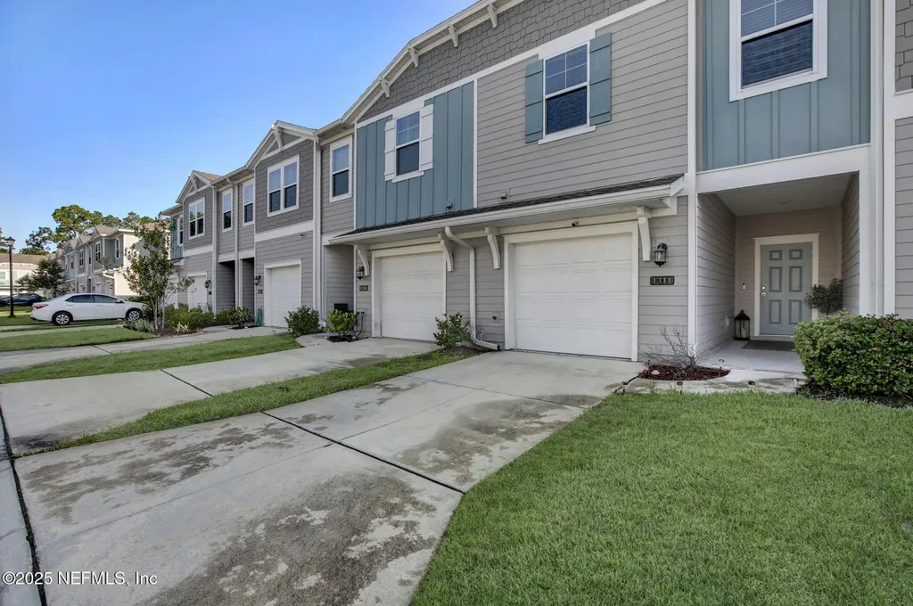 1311 Salt Ridge Avenue Jacksonville FL 32218