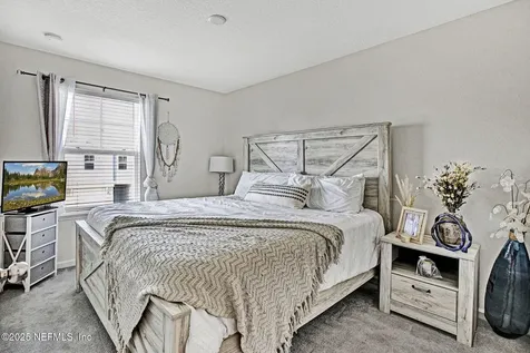 1311 Salt Ridge Avenue Jacksonville FL 32218