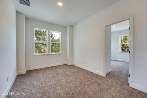 411 E 1st Street Jacksonville FL 32206