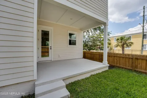 411 E 1st Street Jacksonville FL 32206
