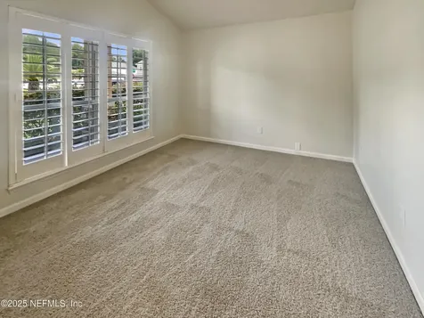 680 Lady Lake Road W Jacksonville FL 32218