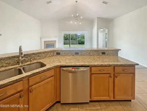 680 Lady Lake Road W Jacksonville FL 32218
